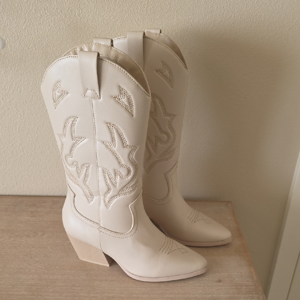 Elegant Cream Heeled Cowboy Boots,SODA